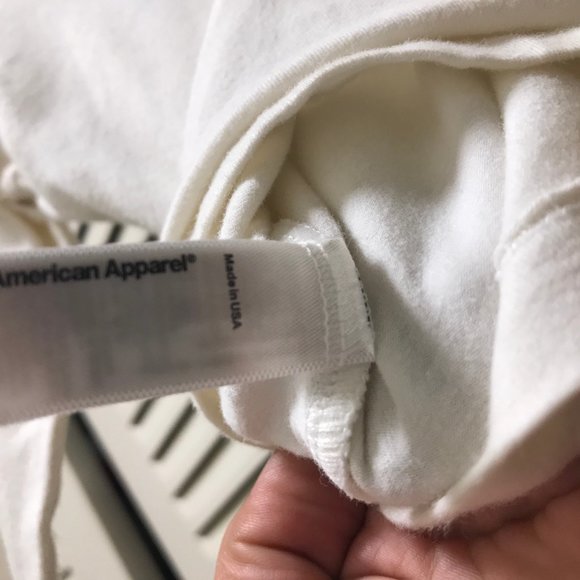 Long Sleeve Fitted Crop Top - Picture 3 of 3